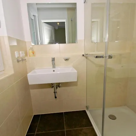 Hafennahe Penthousewohnung Mit Meerblick - Hafenresidenz Lauterbach 2-7 Apartment